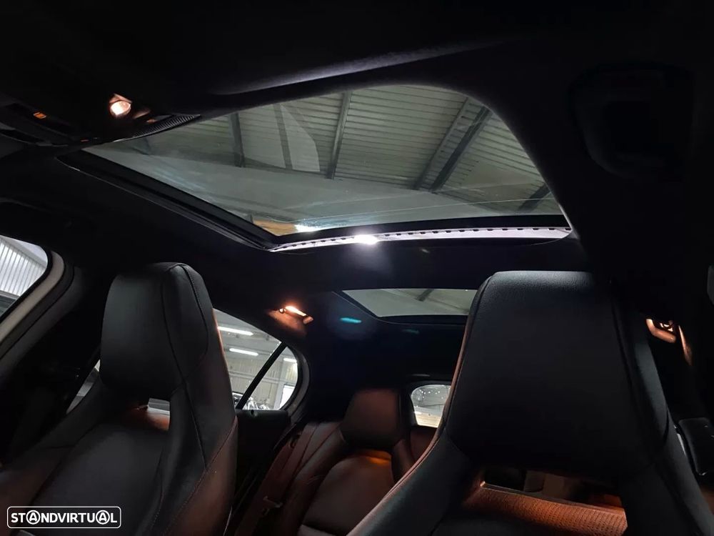 Mercedes-Benz GLA 180 d 7G-DCT AMG Line - 15