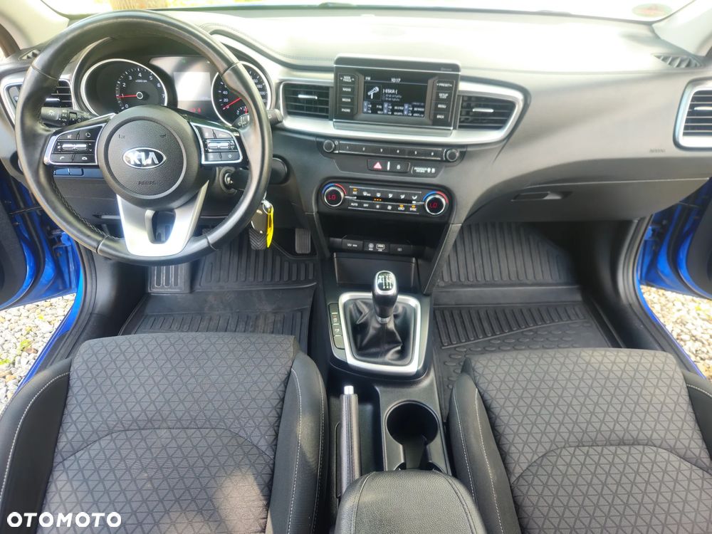 Kia Ceed 1.0 T-GDI 120 OPF Vision - 23