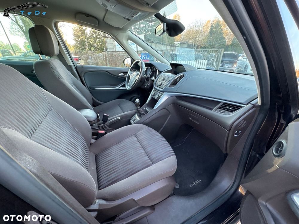 Opel Zafira 1.4 T Cosmo EcoFLEX S&S - 24