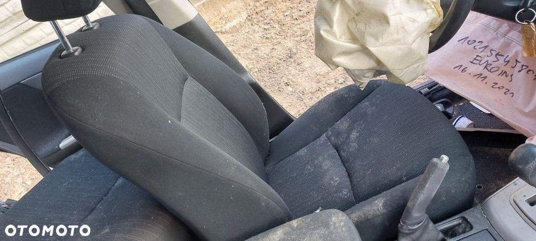 TOYOTA COROLLA e15 1,6 rozrusznik - 6