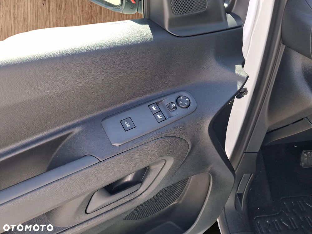 Toyota Proace CITY EV Long - 10