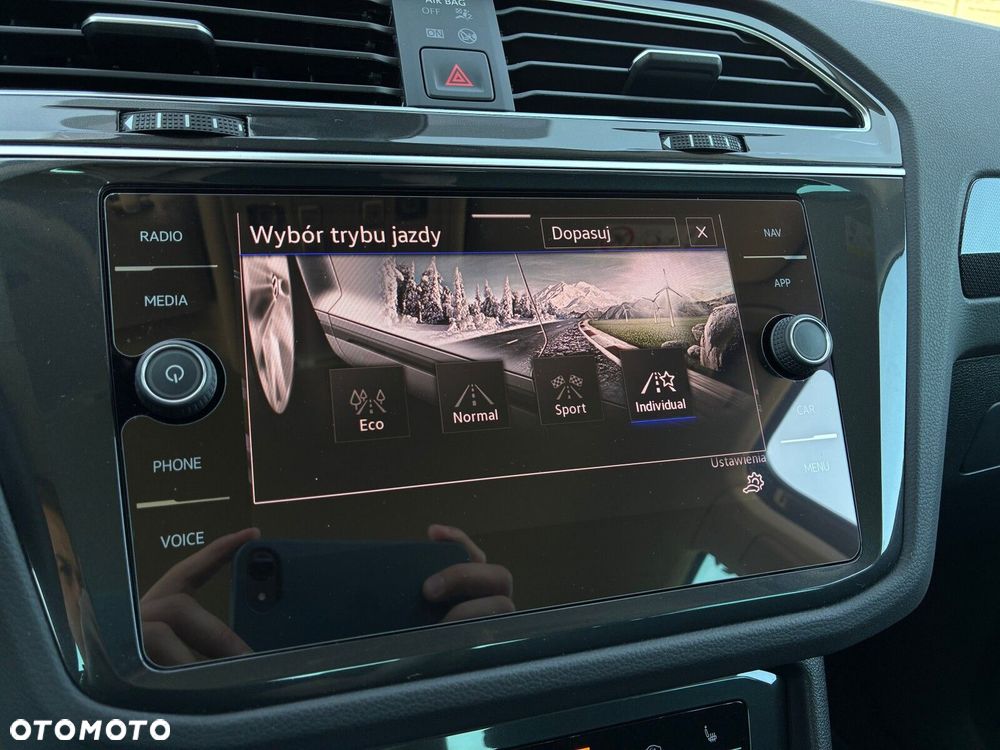 Volkswagen Tiguan 1.5 TSI EVO Elegance DSG - 23