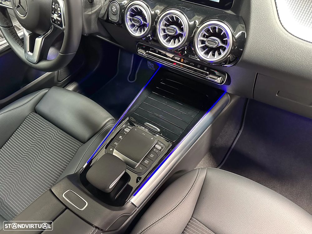 Mercedes-Benz GLA 250 e 8G-DCT Progressive - 38