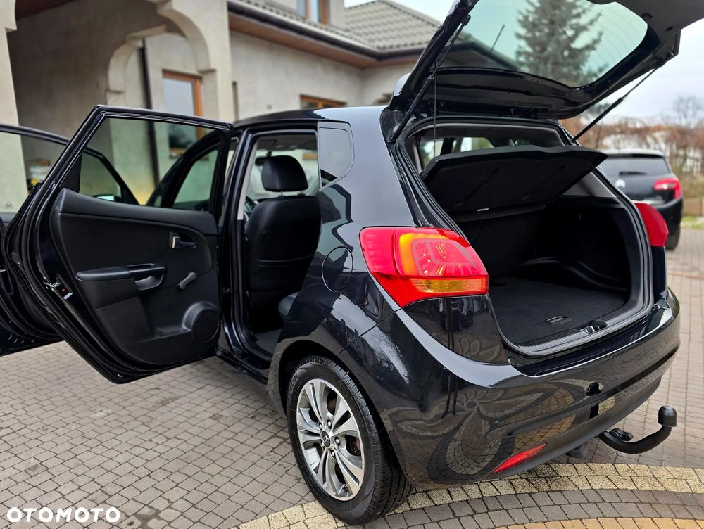 Kia Venga - 8