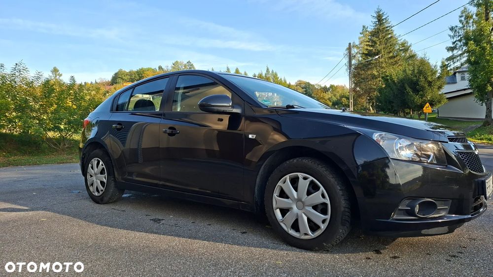 Chevrolet Cruze - 24