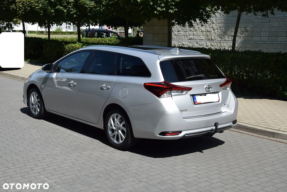 Toyota Auris 1.2 T Premium - 8