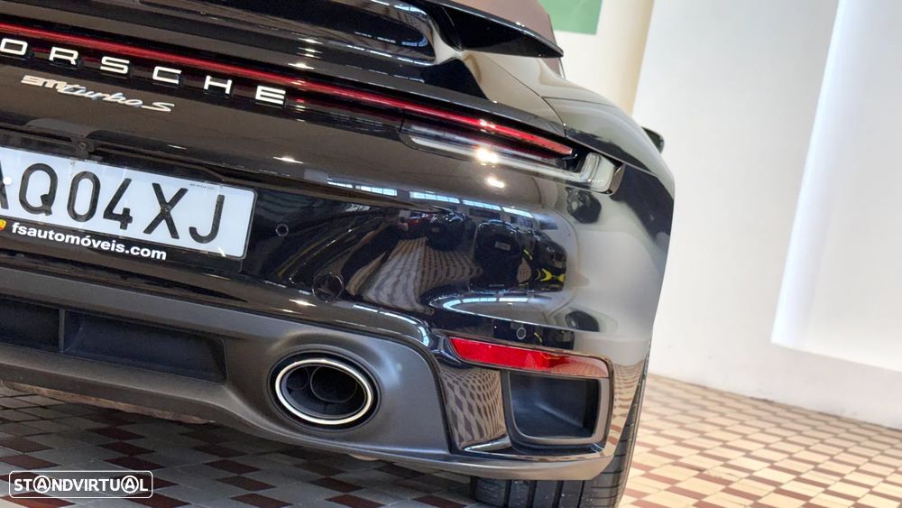 Porsche 911 (992) Turbo S PDK - 13