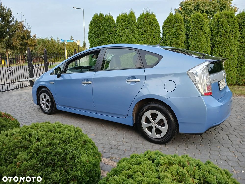 Toyota Prius 1.8 HSD Prestige - 13
