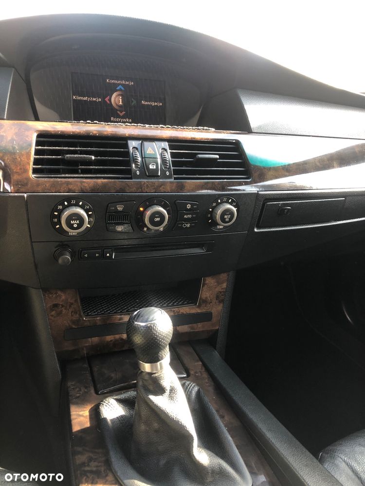 BMW Seria 3 330d - 8