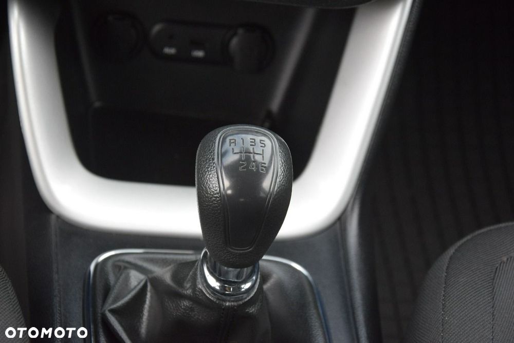 Kia Ceed 1.4 Business Line - 24