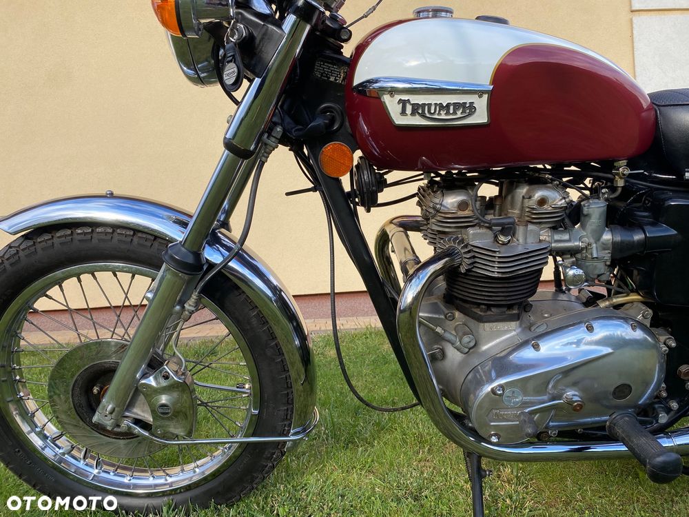 Triumph Bonneville - 7