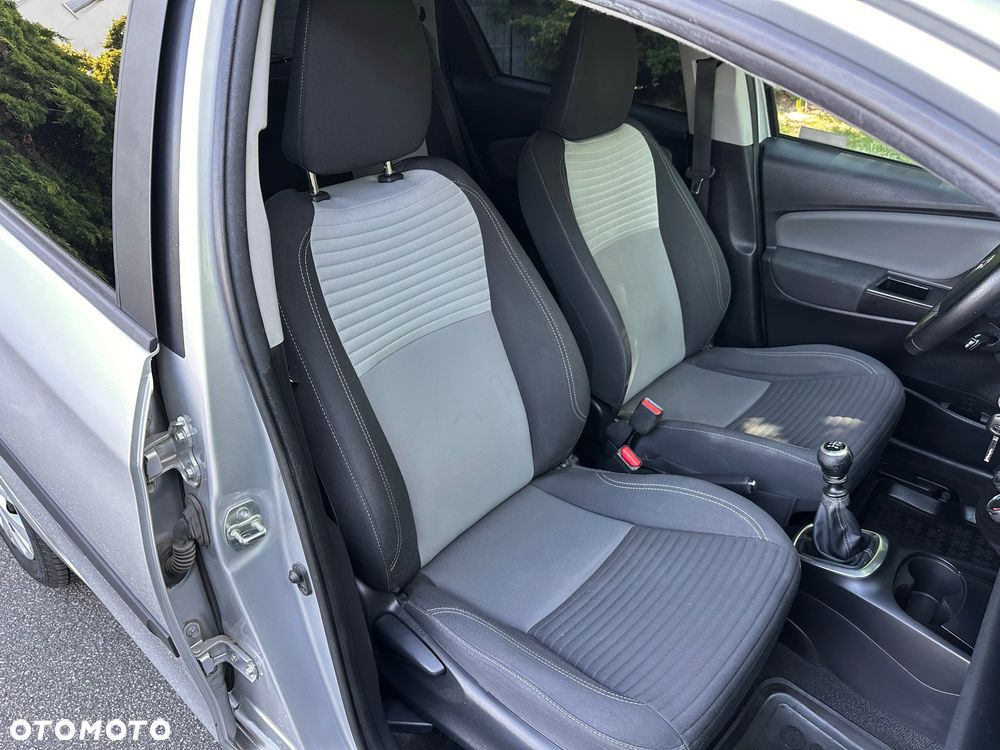 Toyota Yaris 1.5 Premium - 10