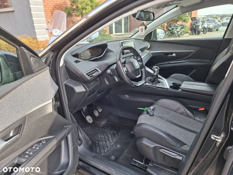 Peugeot 5008 BlueHDi 130 Allure Pack - 15