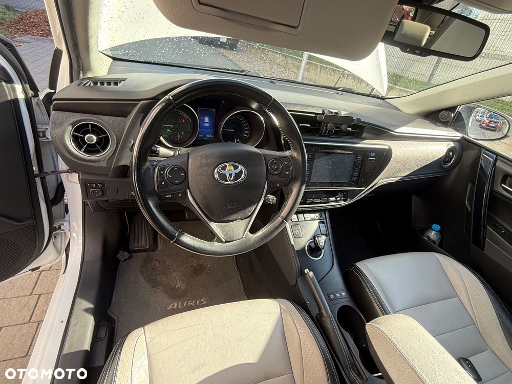 Toyota Auris - 30