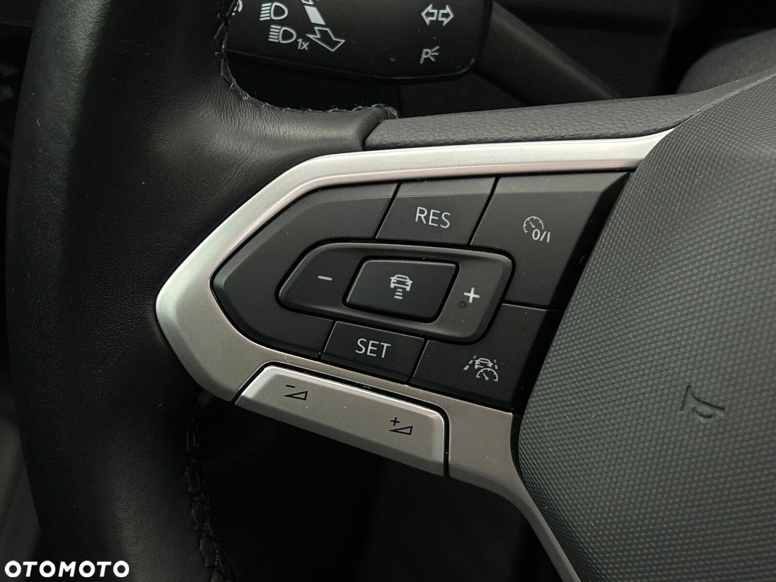 Volkswagen Tiguan 2.0 TDI SCR Life - 23