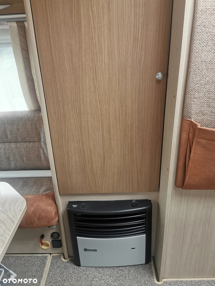 Burstner Averso Comfort 460LT - 34