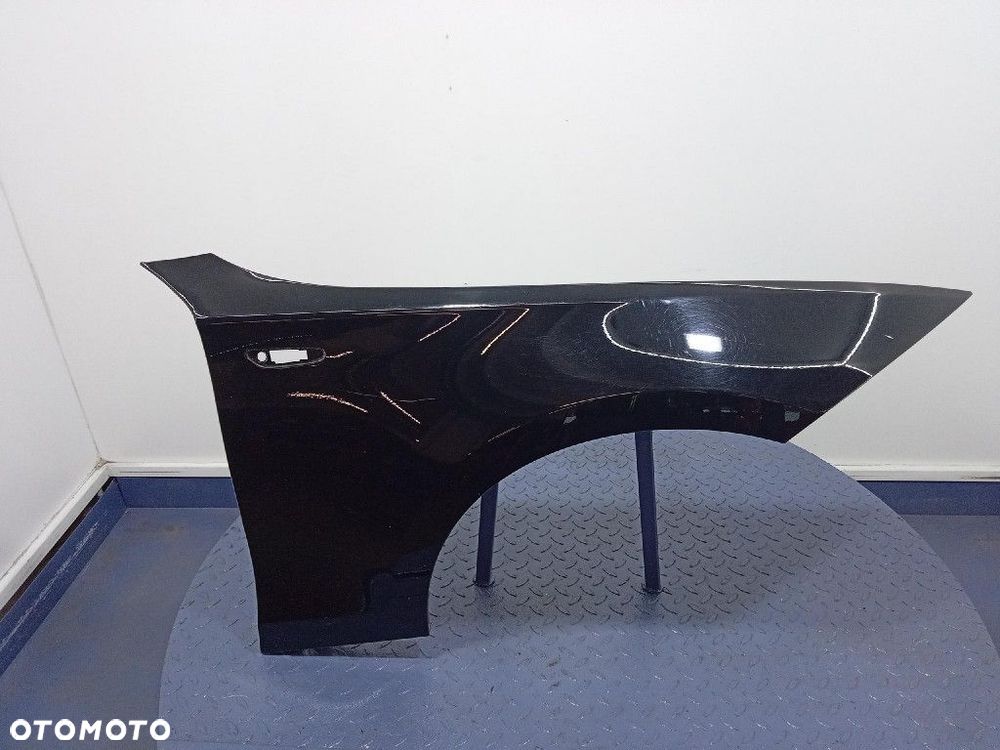 BMW 1 E87 E81 LCI LIFT BŁOTNIK PRZÓD PRAWY 668 SCHWARZ II - 1