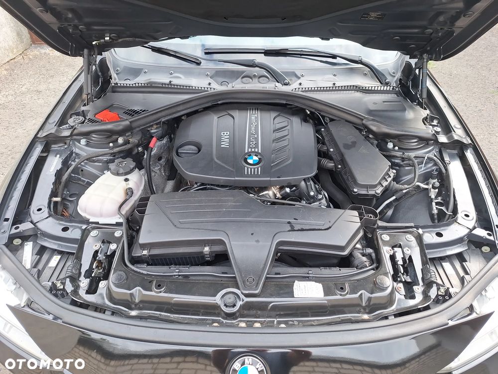 BMW Seria 3 318d - 20