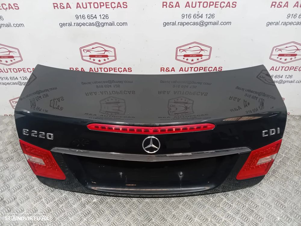 Tampa de Mala Mercedes Class E Coupé W212 Original - 3