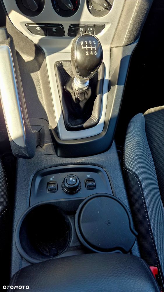 Ford Focus 1.0 EcoBoost Start-Stopp-System SYNC Edition - 29