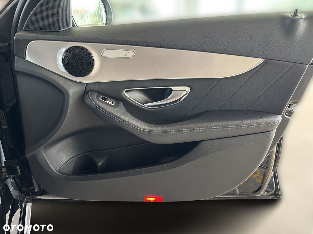 Mercedes-Benz Klasa C 180 9G-TRONIC - 20
