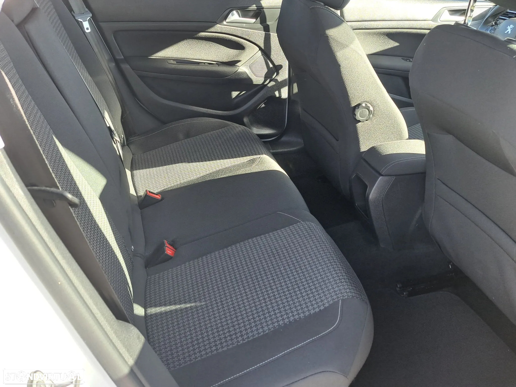 Peugeot 308 SW 1.6 BlueHDi Style - 27