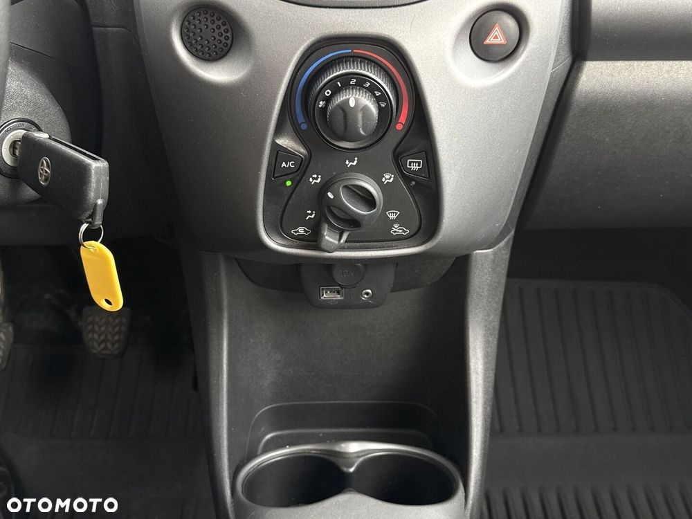 Toyota Aygo - 16