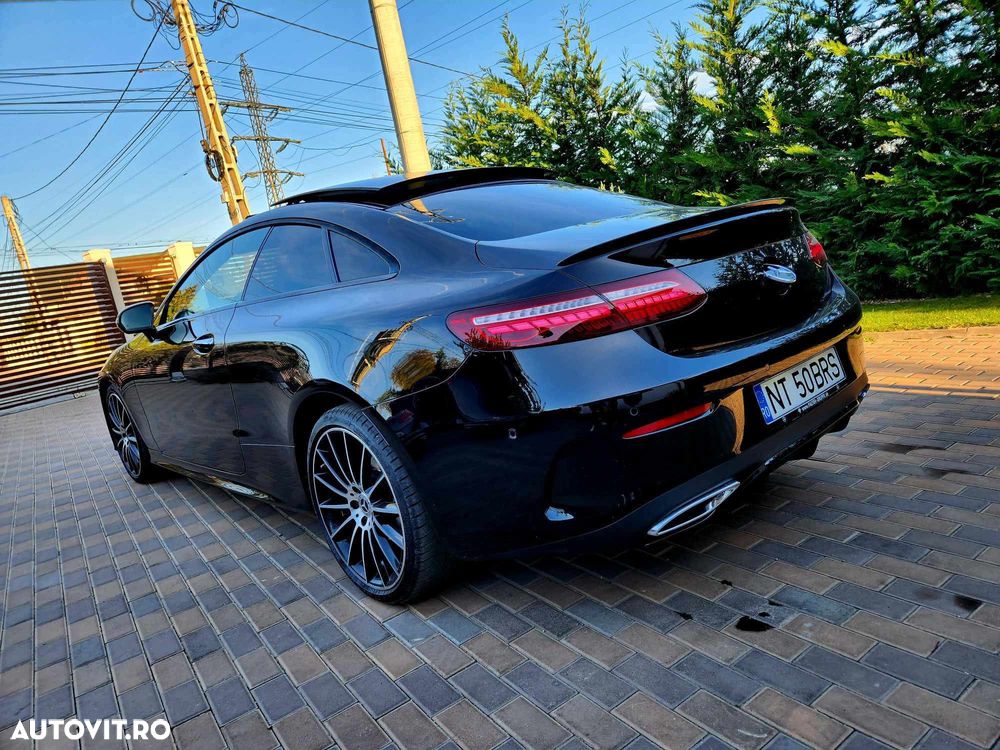 Mercedes-Benz E - 16