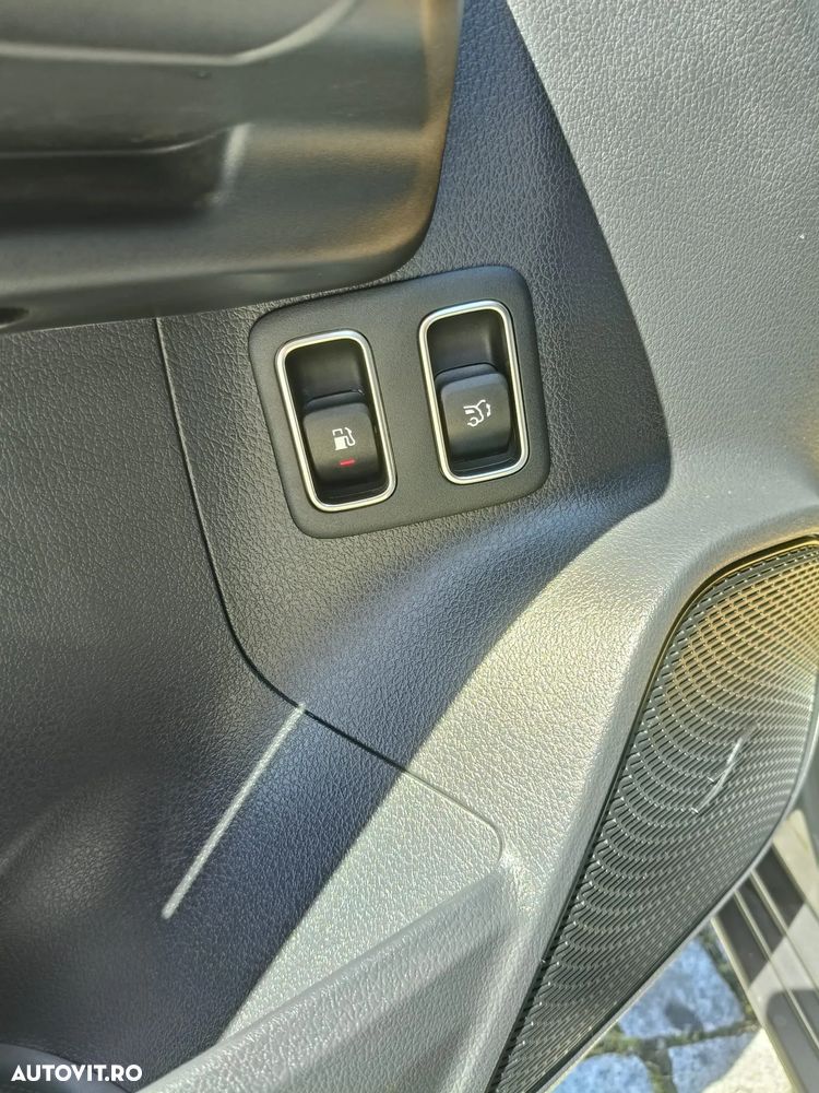Mercedes-Benz B 250 e - 16