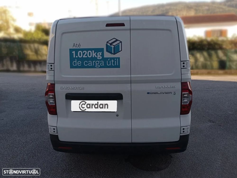 Maxus eDeliver3 Cargo Van SWB 35kWh MY21 - 7