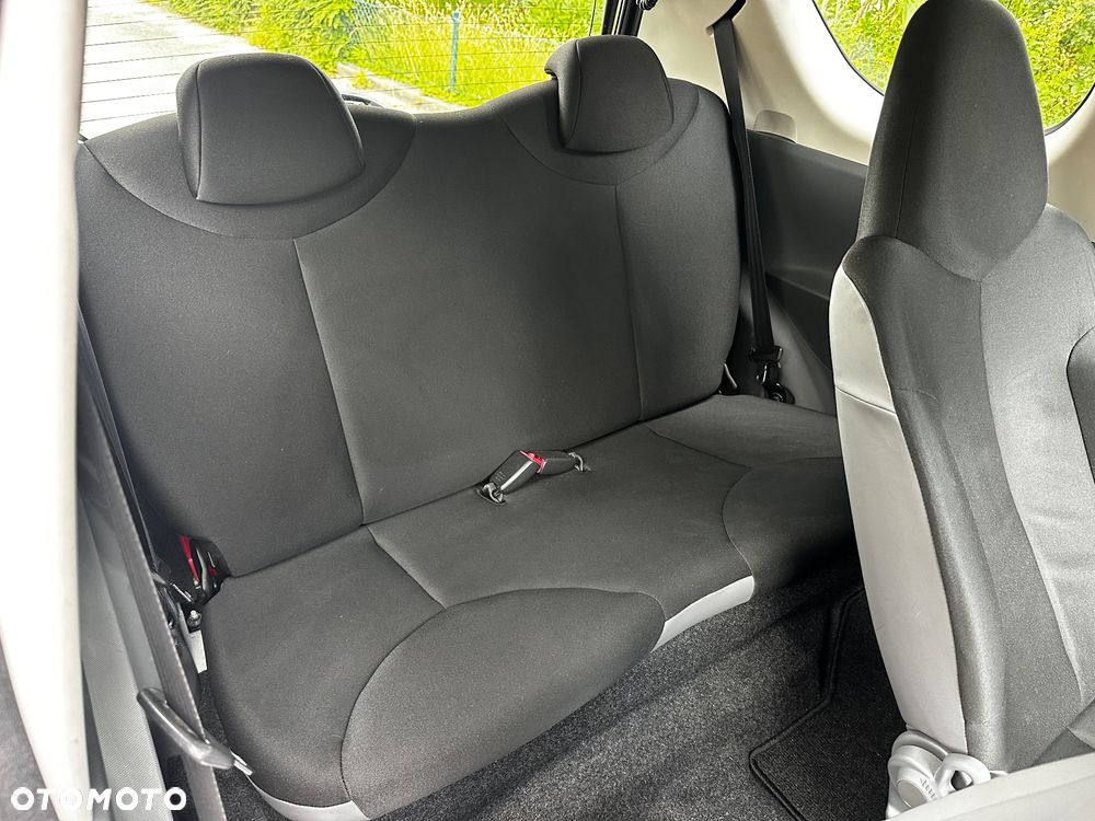 Toyota Aygo Standard - 7