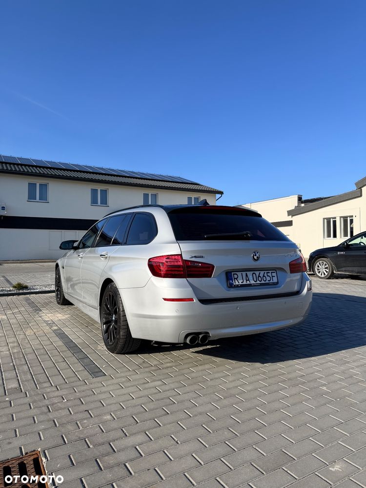 BMW Seria 5 525d xDrive Luxury Line - 3