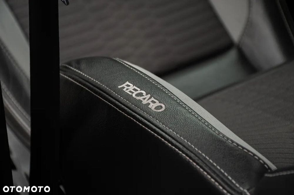 Ford Focus 2.0 TDCi ST mit Leder-Exclusiv-Paket - 28