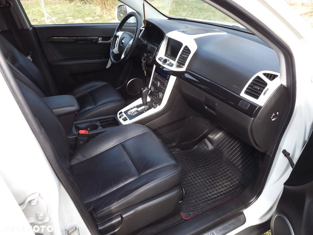 Chevrolet Captiva - 21