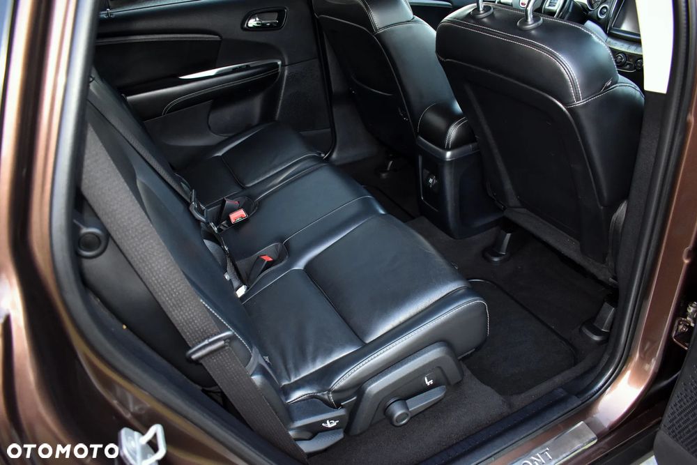 Fiat Freemont 2.0 Multijet 16V DPF Automatik Allrad Black Code - 37