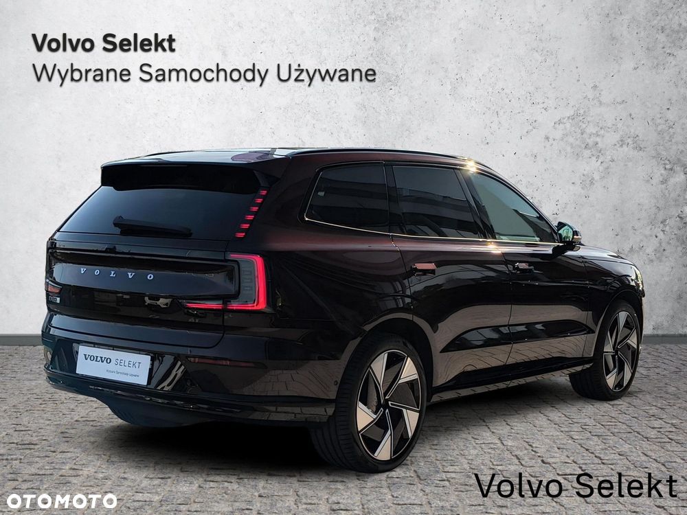Volvo EX90 - 8