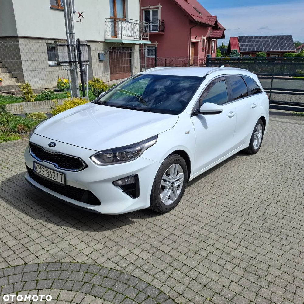 Kia Ceed - 1