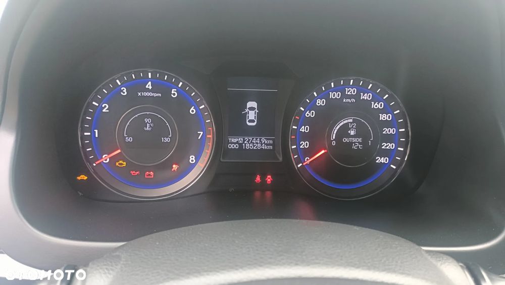 Hyundai i40 - 11