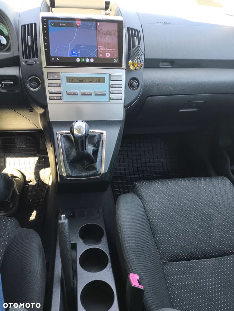 Toyota Corolla Verso 1.8 Sol 7os - 2