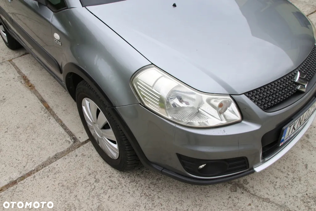 Suzuki SX4 2.0 DDiS 4x4 Style - 6