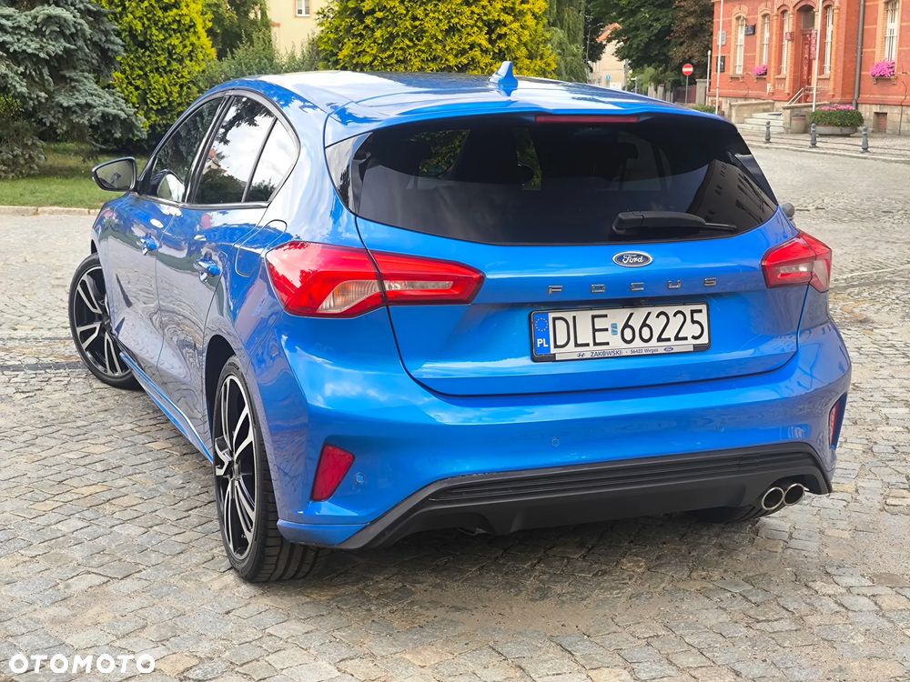 Ford Focus 1.5 EcoBoost ST-Line X - 11