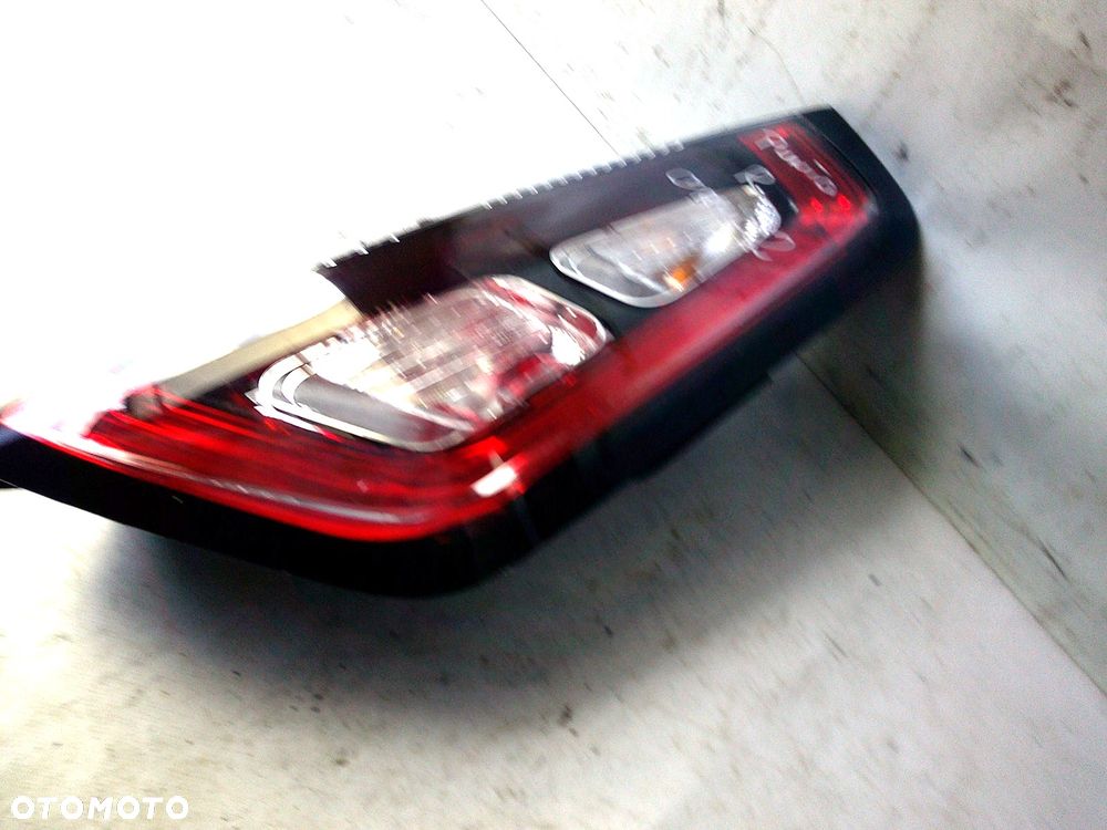 fiat grande punto lampa tył prawa nowa oryginał wkład - 11