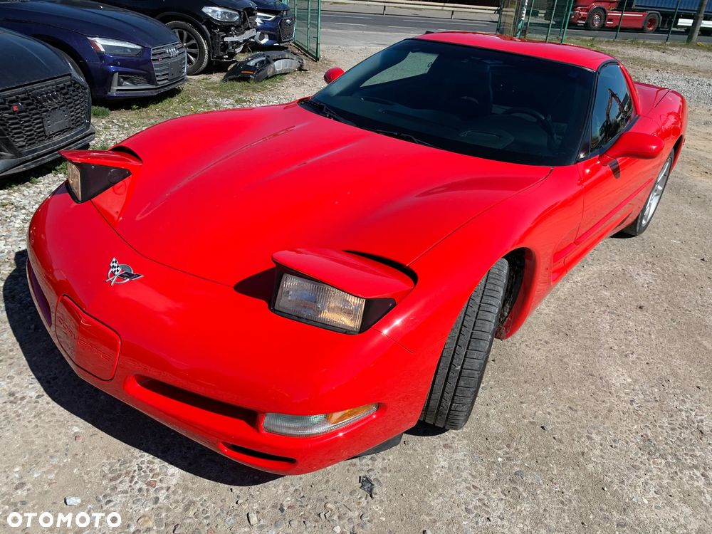 Chevrolet Corvette - 10