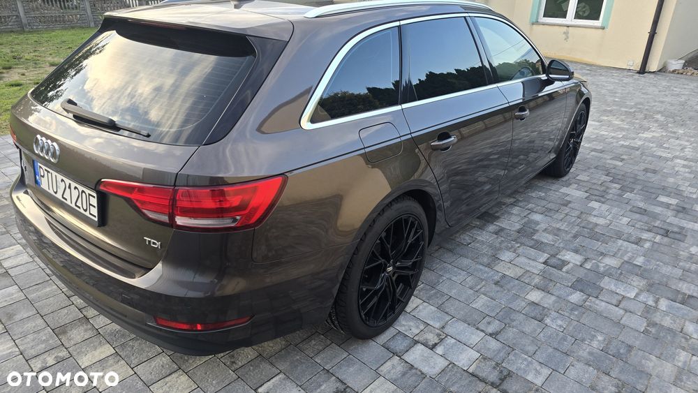 Audi A4 Limousine - 4