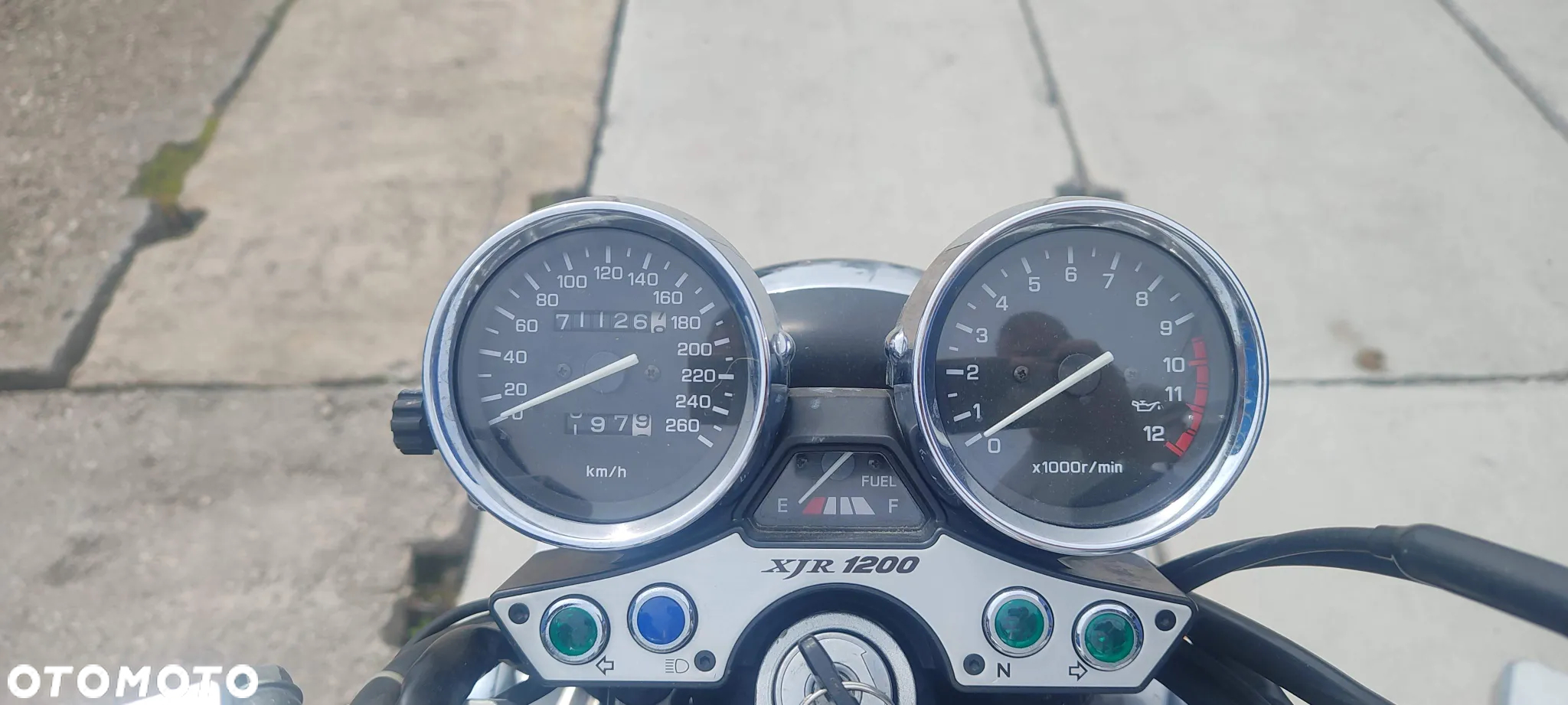 Yamaha XJR - 12
