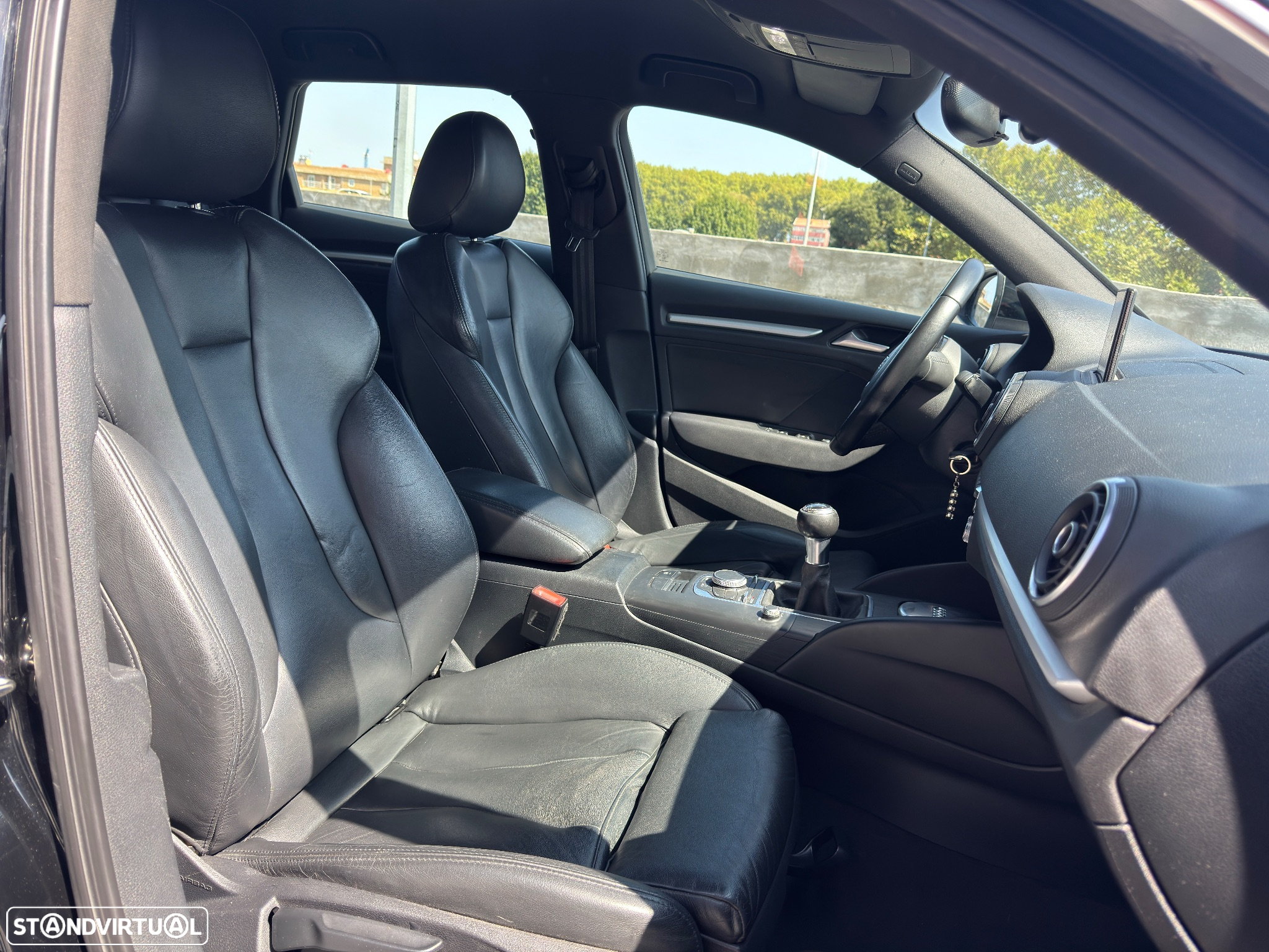 Audi A3 Sportback 1.6 TDI Attraction Ultra - 10