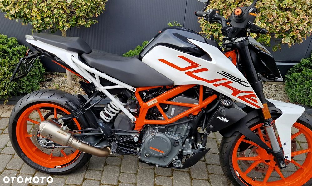 KTM Duke - 18