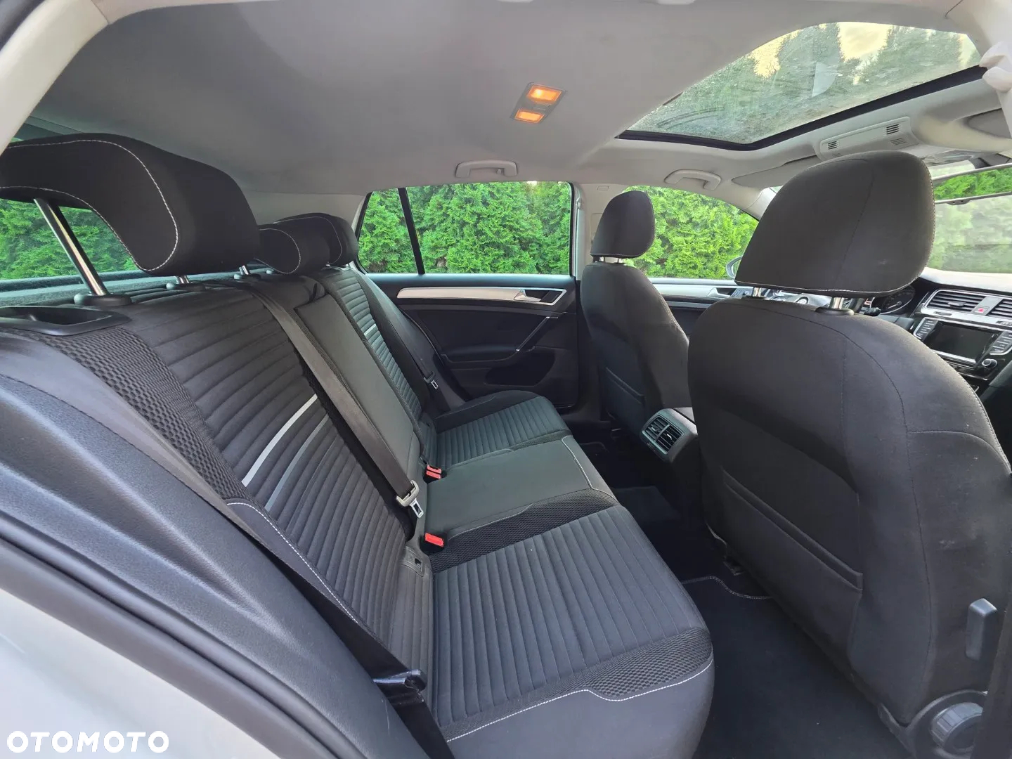 Volkswagen Golf 1.2 TSI BlueMotion Technology Cup - 18
