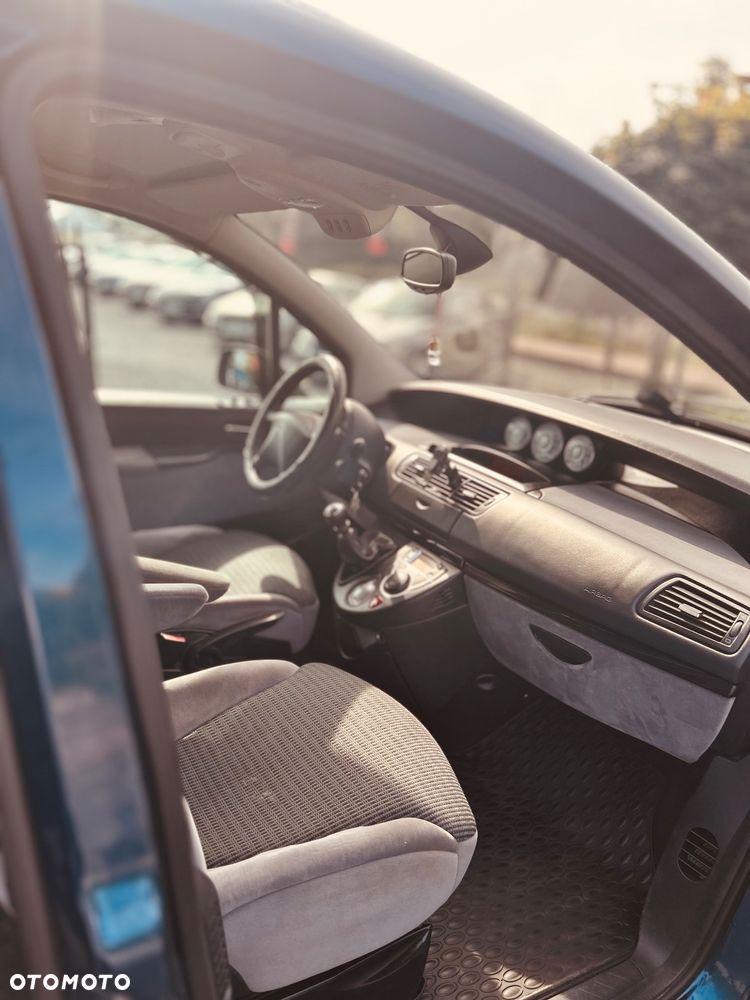 Citroën C8 2.0 HDi Impress Exclusive - 8