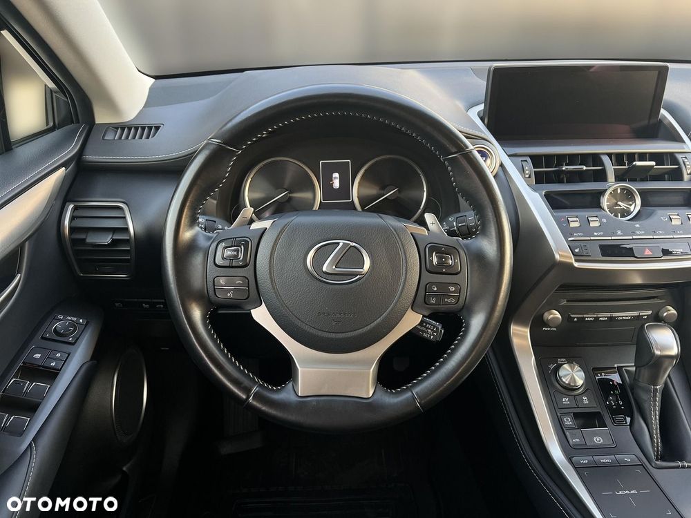 Lexus NX 300h F Impression AWD - 19